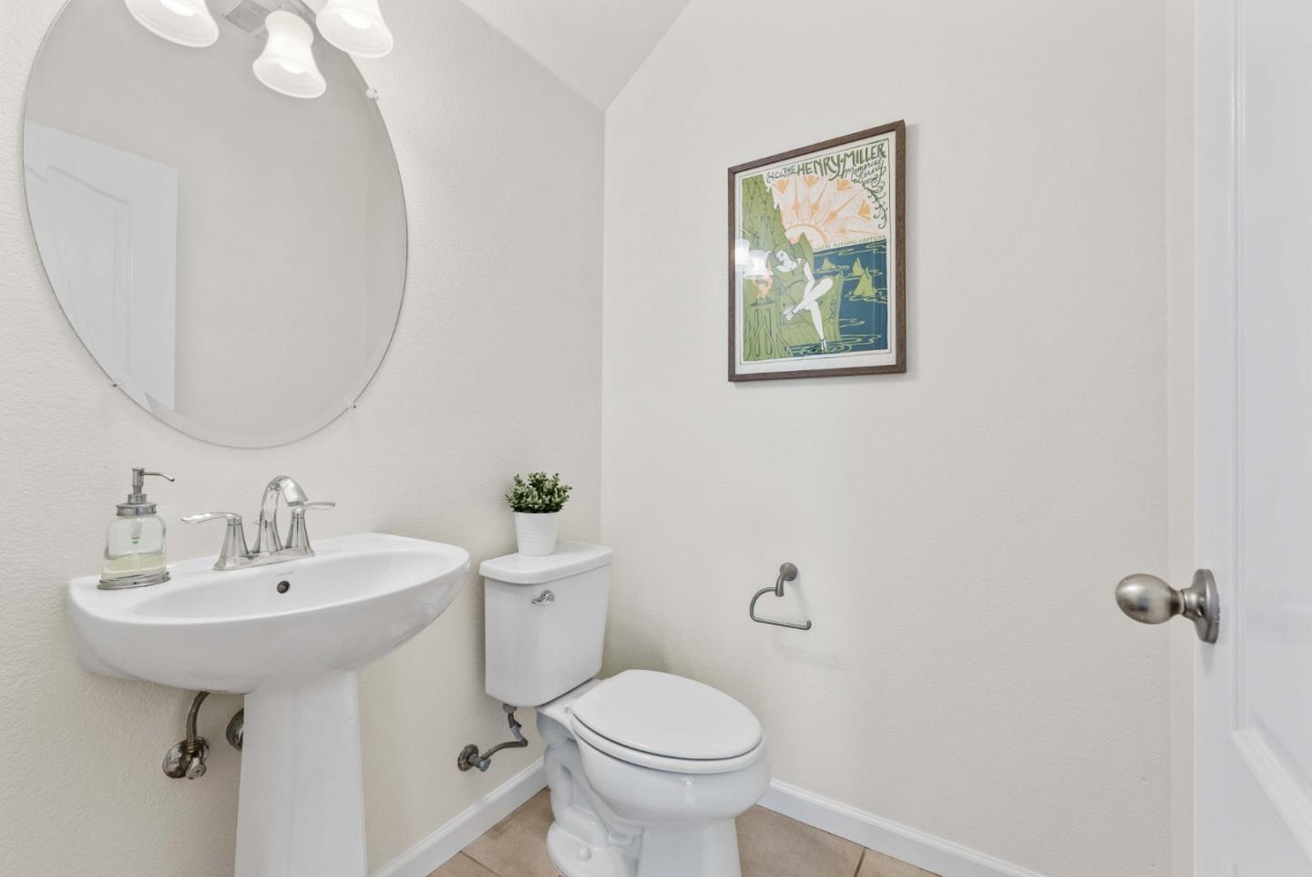 Detail Gallery Image 55 of 72 For 1031 Harbor Ct, Hollister,  CA 95023 - 4 Beds | 2/1 Baths