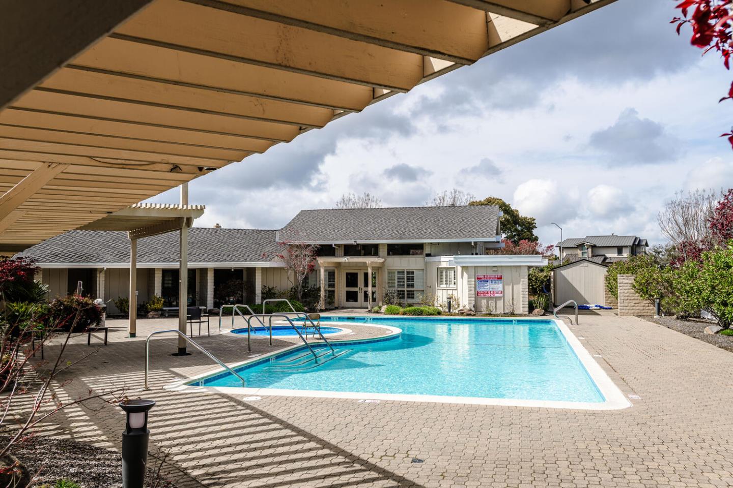 Detail Gallery Image 29 of 34 For 1 Buttercup Ln, San Carlos,  CA 94070 - 3 Beds | 2/1 Baths
