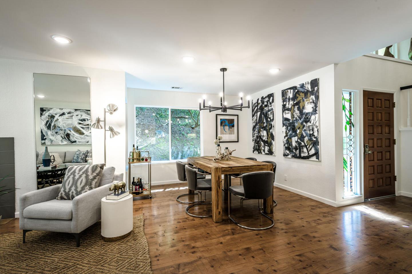 Detail Gallery Image 3 of 34 For 1 Buttercup Ln, San Carlos,  CA 94070 - 3 Beds | 2/1 Baths