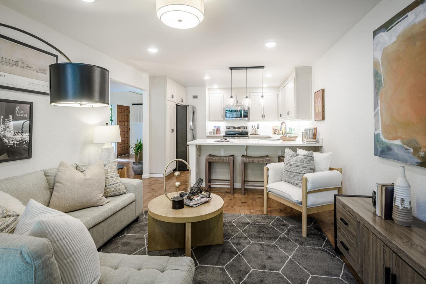 Detail Gallery Image 7 of 34 For 1 Buttercup Ln, San Carlos,  CA 94070 - 3 Beds | 2/1 Baths