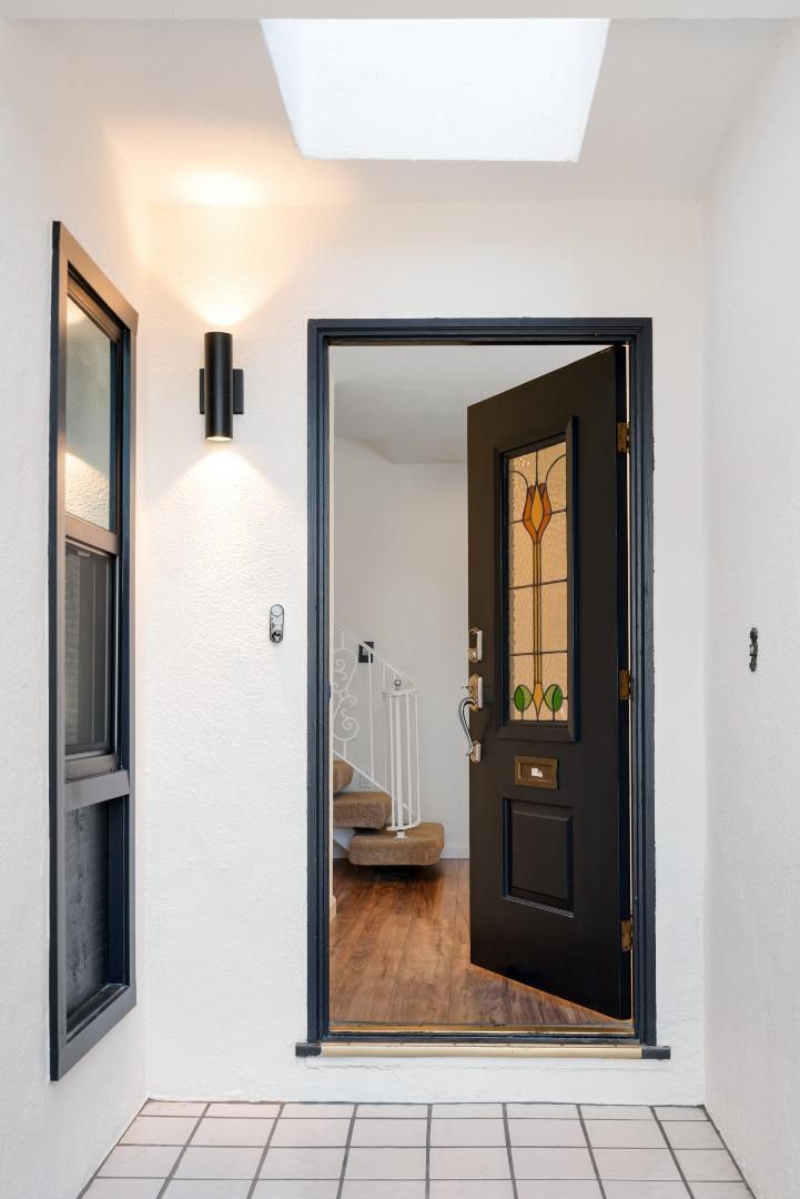 Detail Gallery Image 6 of 47 For 5745 Harder St, San Jose,  CA 95129 - 5 Beds | 3 Baths