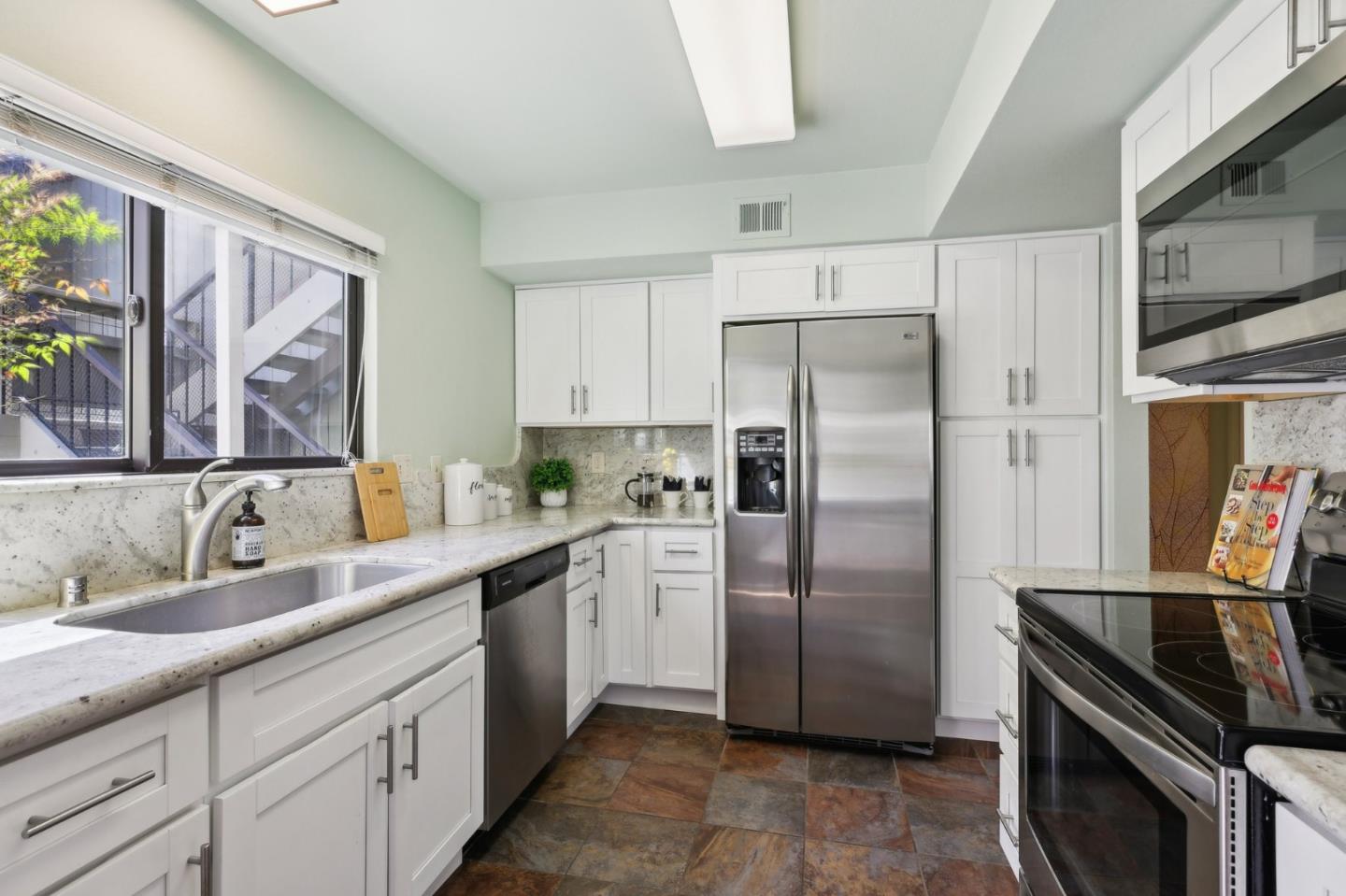 Detail Gallery Image 11 of 42 For 111 Bean Creek Rd #29,  Scotts Valley,  CA 95066 - 2 Beds | 2 Baths
