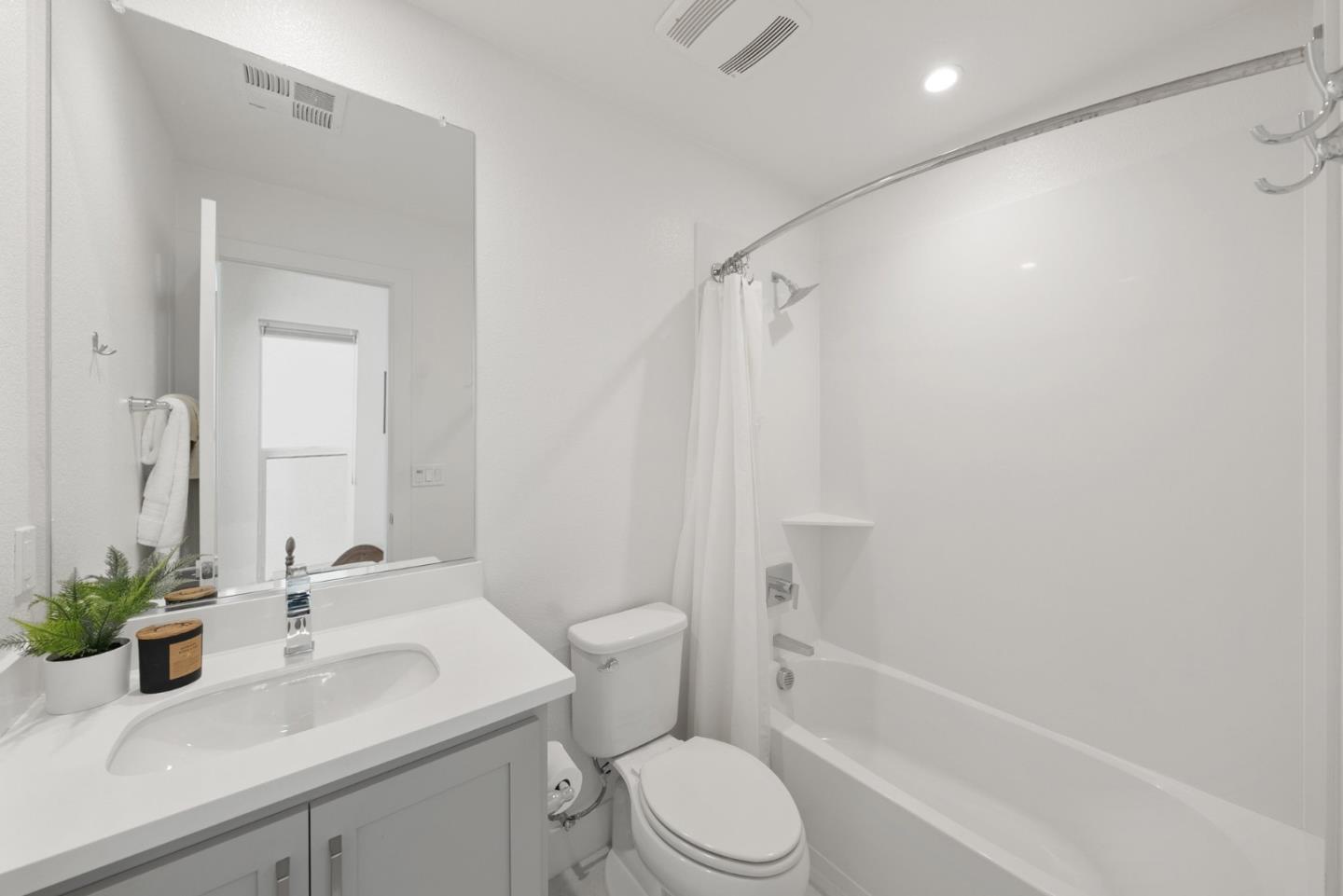 Detail Gallery Image 25 of 36 For 3492 Toomey Pl, Santa Clara,  CA 95051 - 3 Beds | 3/2 Baths