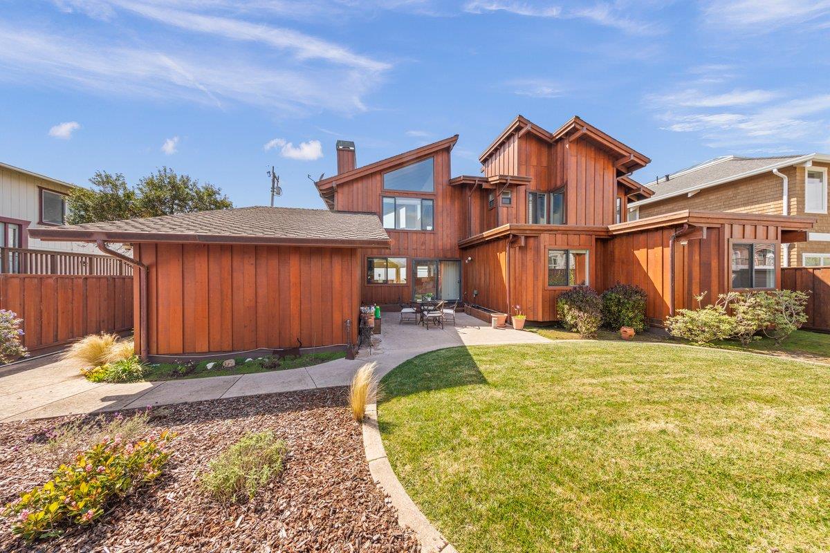 Detail Gallery Image 40 of 55 For 861 Railroad Ave, Half Moon Bay,  CA 94019 - 4 Beds | 2 Baths