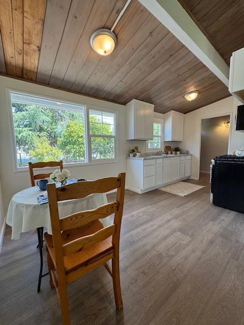 Detail Gallery Image 12 of 30 For 3070 Airline Hwy, Hollister,  CA 95023 - 2 Beds | 1/1 Baths
