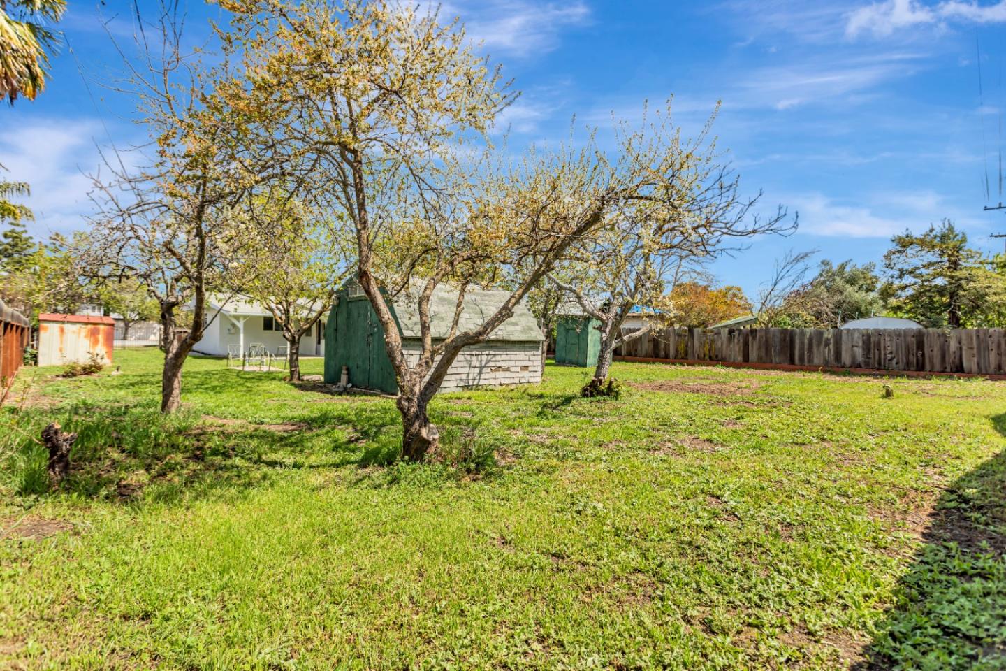 Detail Gallery Image 25 of 30 For 3070 Airline Hwy, Hollister,  CA 95023 - 2 Beds | 1/1 Baths