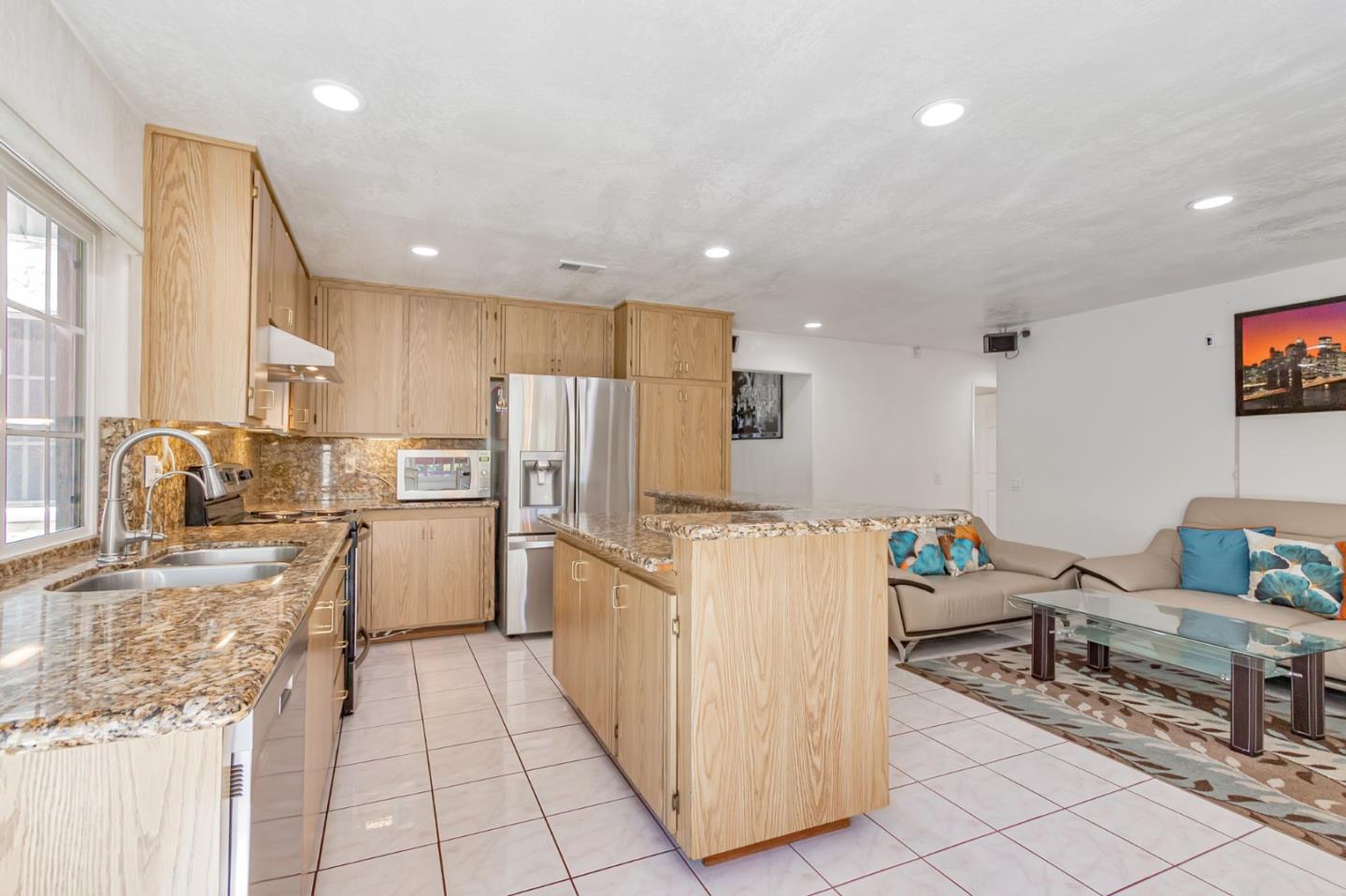 Detail Gallery Image 14 of 20 For 1614 Rossburn Ct, San Jose,  CA 95121 - 4 Beds | 2 Baths