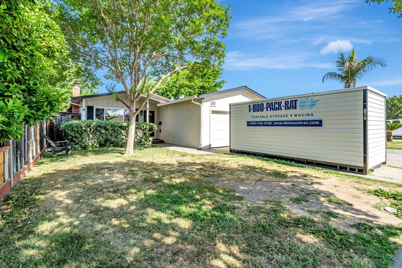 Detail Gallery Image 3 of 38 For 546 Menker Ave, San Jose,  CA 95128 - 3 Beds | 2 Baths