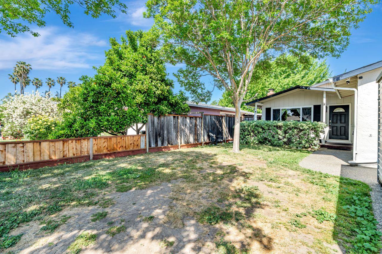 Detail Gallery Image 30 of 38 For 546 Menker Ave, San Jose,  CA 95128 - 3 Beds | 2 Baths