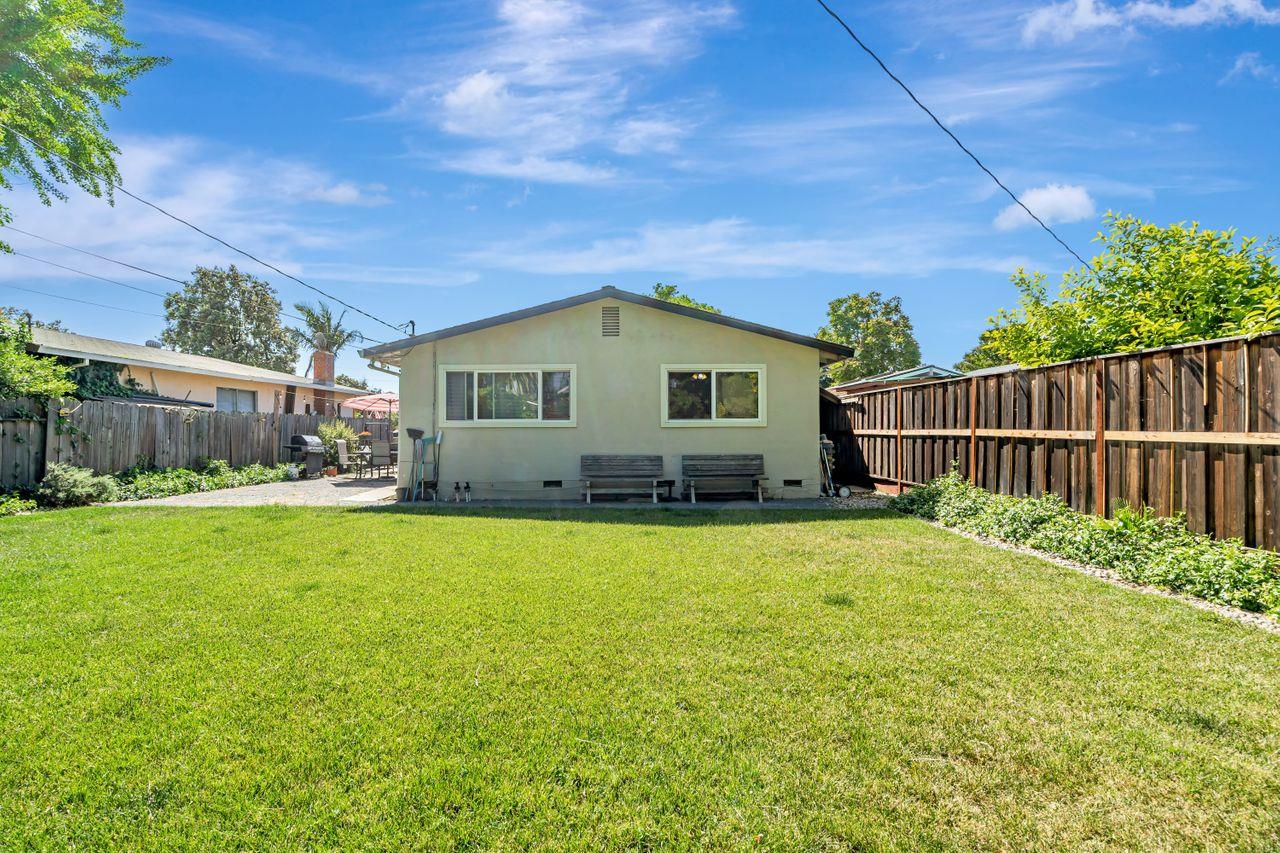 Detail Gallery Image 34 of 38 For 546 Menker Ave, San Jose,  CA 95128 - 3 Beds | 2 Baths