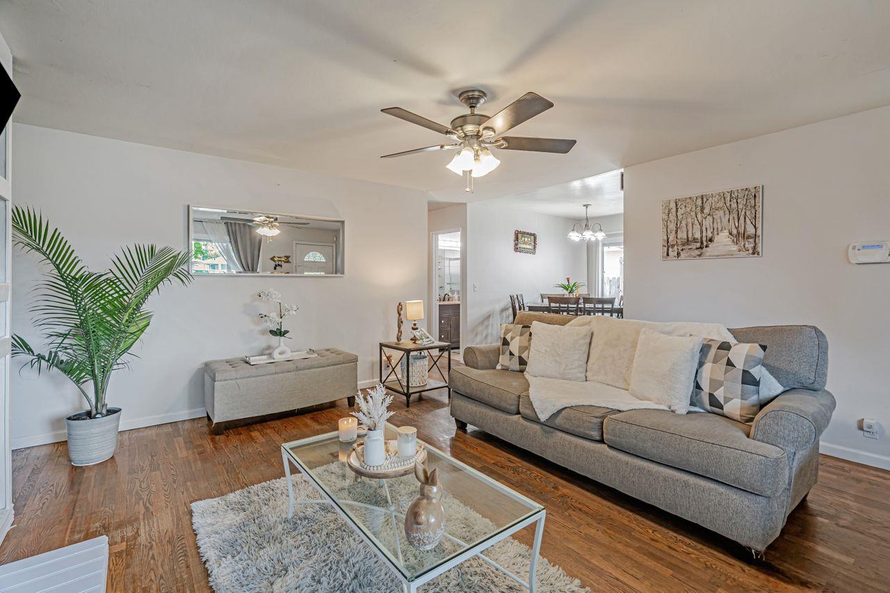 Detail Gallery Image 5 of 38 For 546 Menker Ave, San Jose,  CA 95128 - 3 Beds | 2 Baths