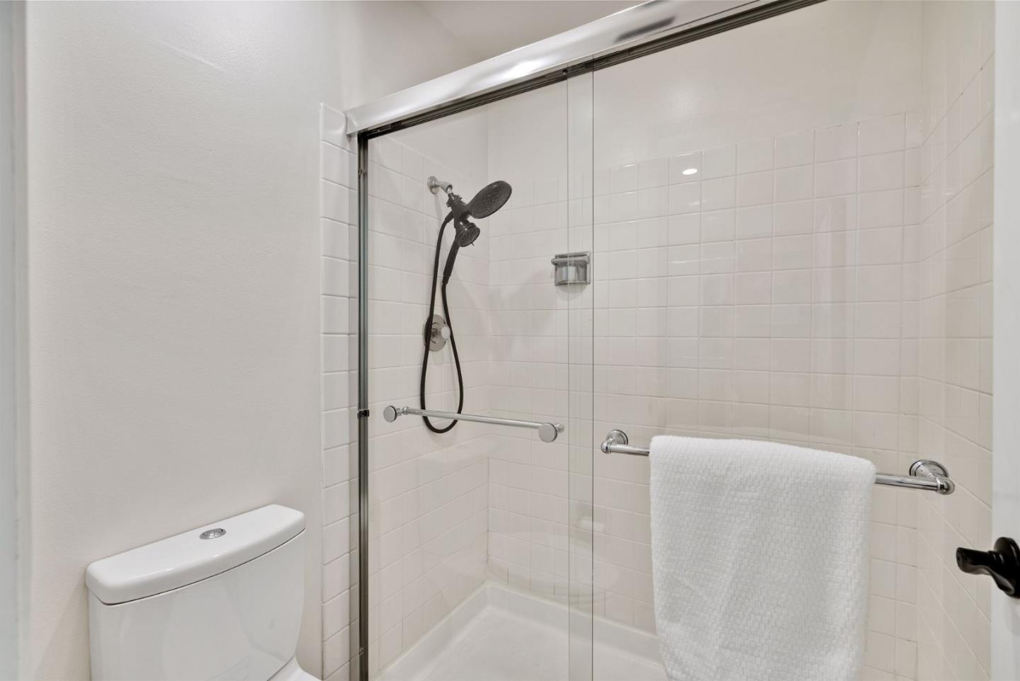 Photo #25: ML82000889 Listing: Photo #25