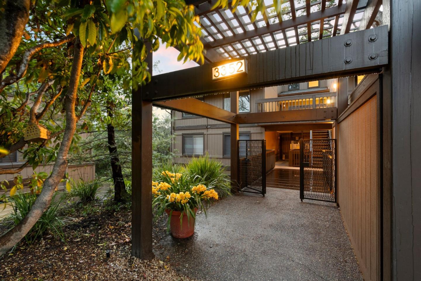 Photo #5: ML82000889 Listing: Photo #5