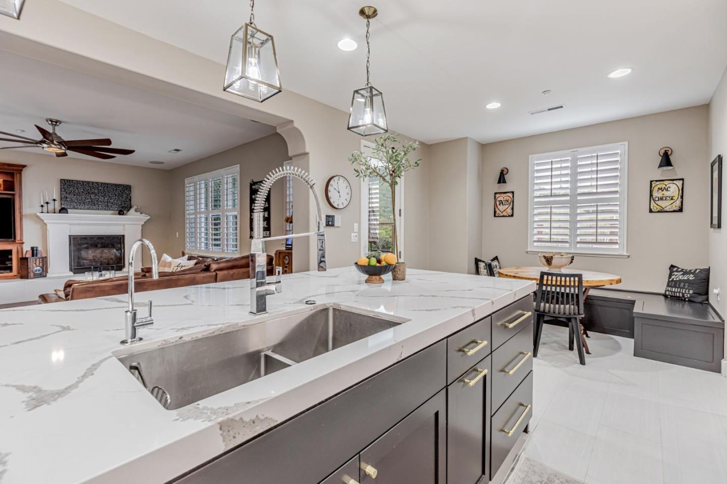 Detail Gallery Image 11 of 54 For 6050 Winged Foot Dr, Gilroy,  CA 95020 - 5 Beds | 3 Baths