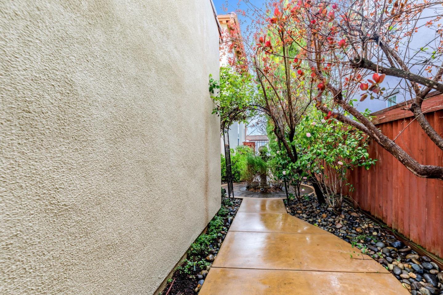 Detail Gallery Image 38 of 54 For 6050 Winged Foot Dr, Gilroy,  CA 95020 - 5 Beds | 3 Baths
