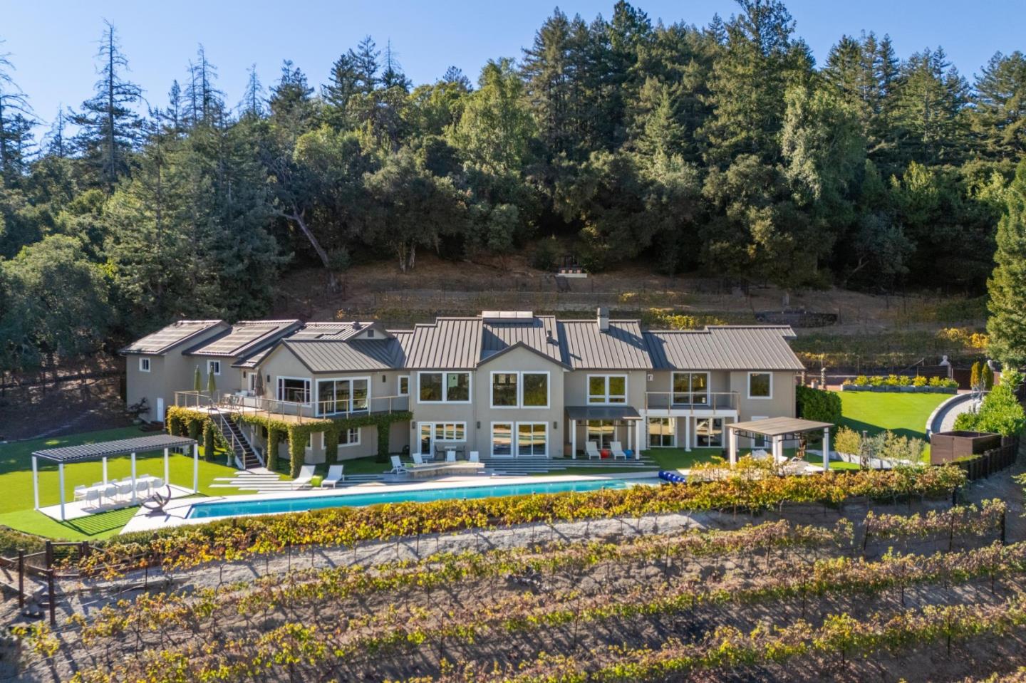 Detail Gallery Image 3 of 47 For 25 Oakhill Dr, Woodside,  CA 94062 - 5 Beds | 5/1 Baths
