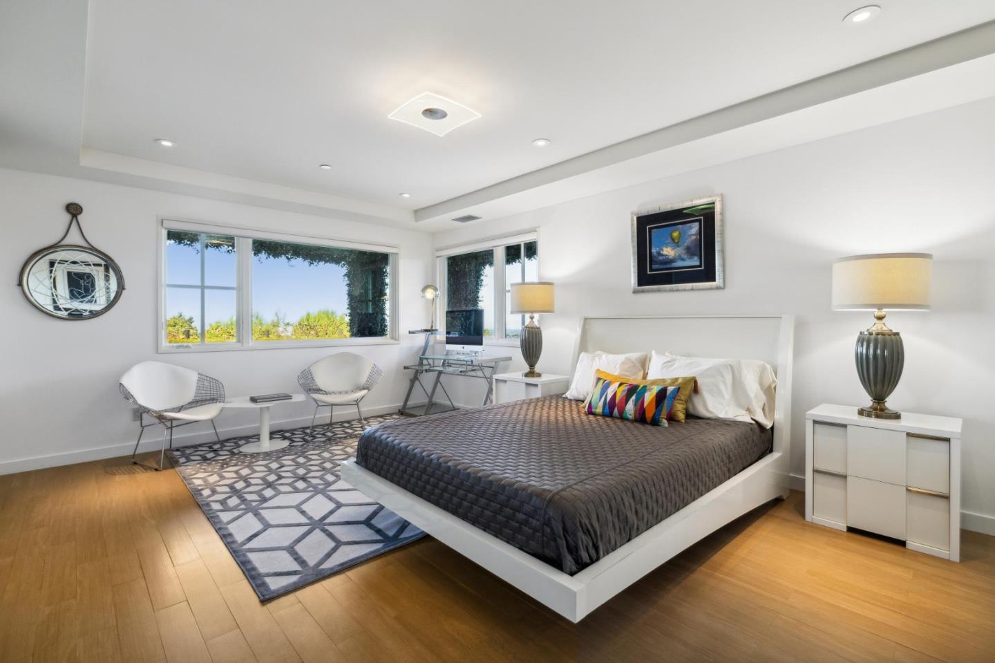 Detail Gallery Image 33 of 47 For 25 Oakhill Dr, Woodside,  CA 94062 - 5 Beds | 5/1 Baths