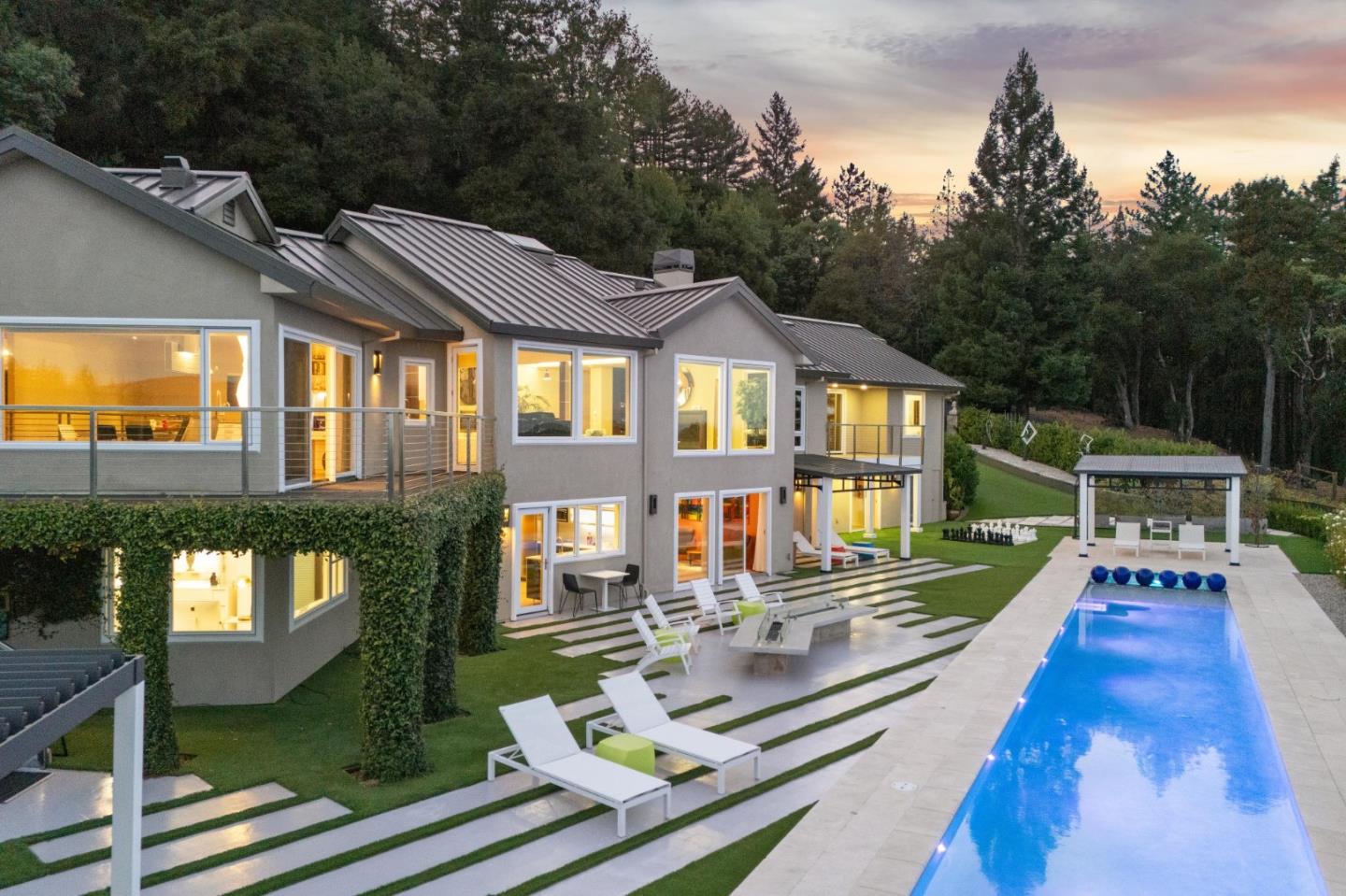 Detail Gallery Image 7 of 47 For 25 Oakhill Dr, Woodside,  CA 94062 - 5 Beds | 5/1 Baths