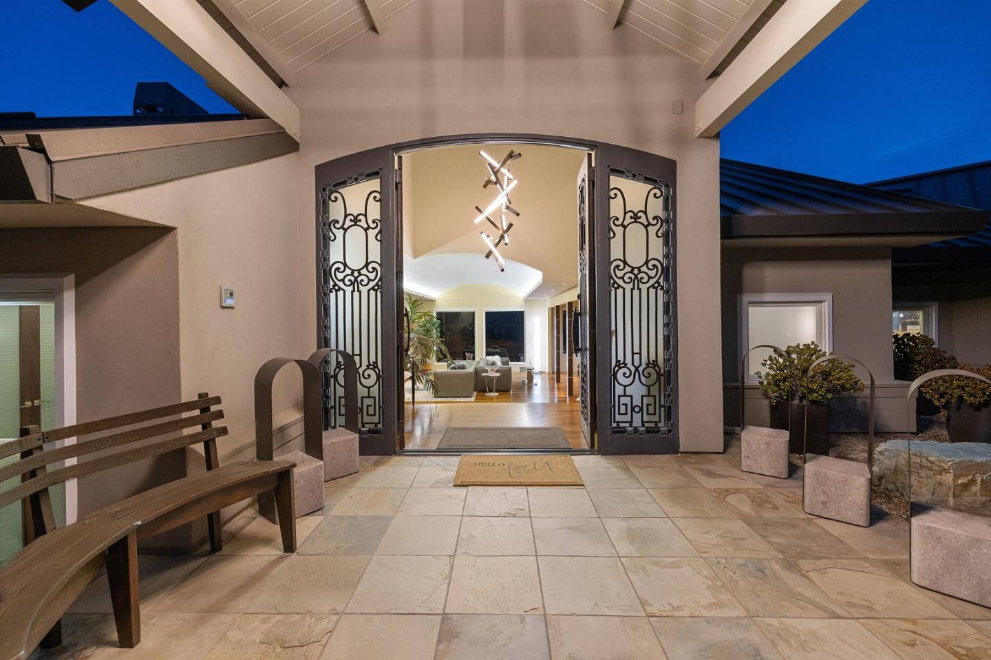 Detail Gallery Image 8 of 47 For 25 Oakhill Dr, Woodside,  CA 94062 - 5 Beds | 5/1 Baths
