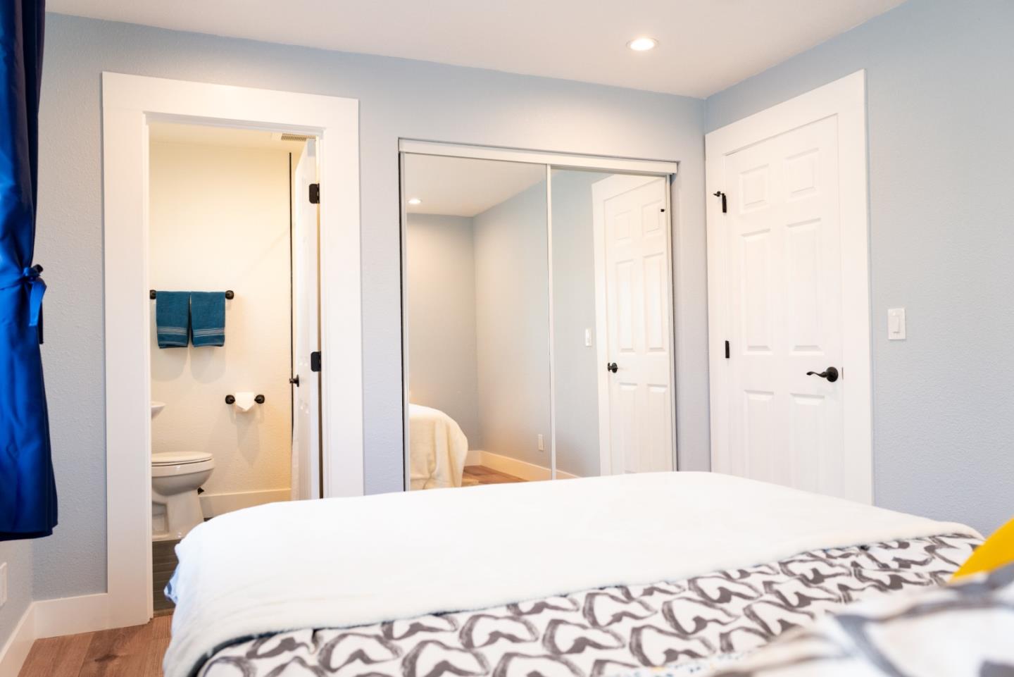 Detail Gallery Image 10 of 26 For 914 Harliss Ave, San Jose,  CA 95110 - 2 Beds | 2 Baths