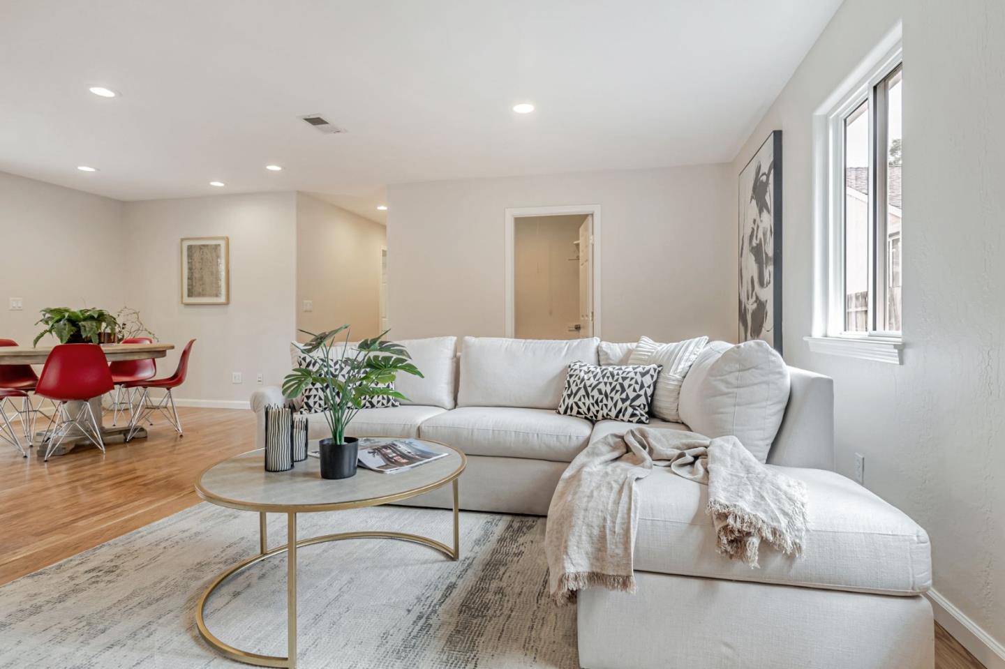 Detail Gallery Image 15 of 86 For 3350 Page St, Redwood City,  CA 94063 - 4 Beds | 4 Baths