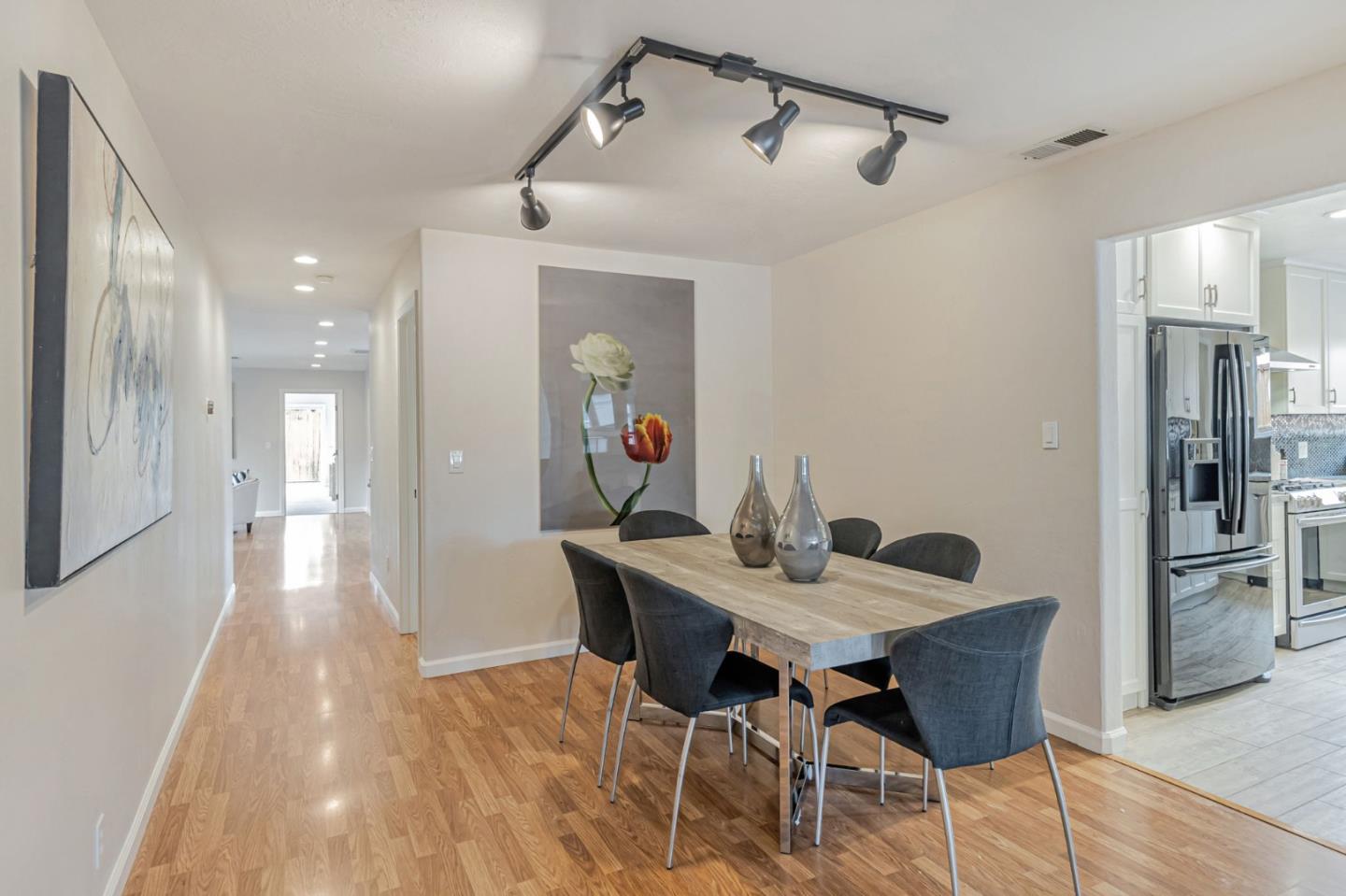 Detail Gallery Image 23 of 86 For 3350 Page St, Redwood City,  CA 94063 - 4 Beds | 4 Baths