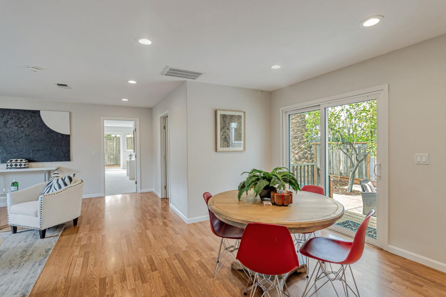 Detail Gallery Image 28 of 86 For 3350 Page St, Redwood City,  CA 94063 - 4 Beds | 4 Baths