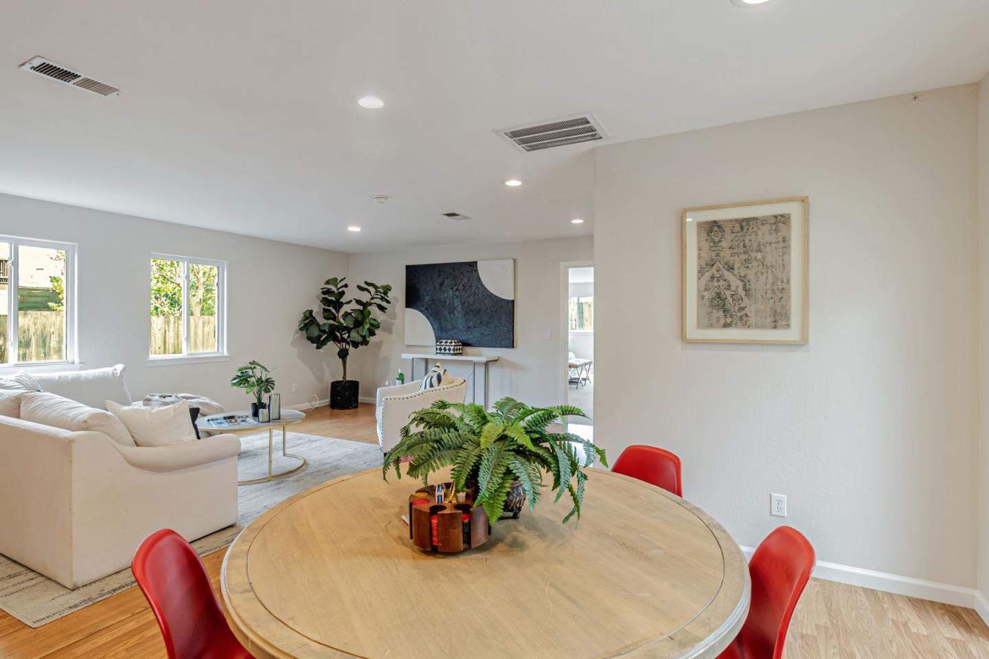 Detail Gallery Image 29 of 86 For 3350 Page St, Redwood City,  CA 94063 - 4 Beds | 4 Baths
