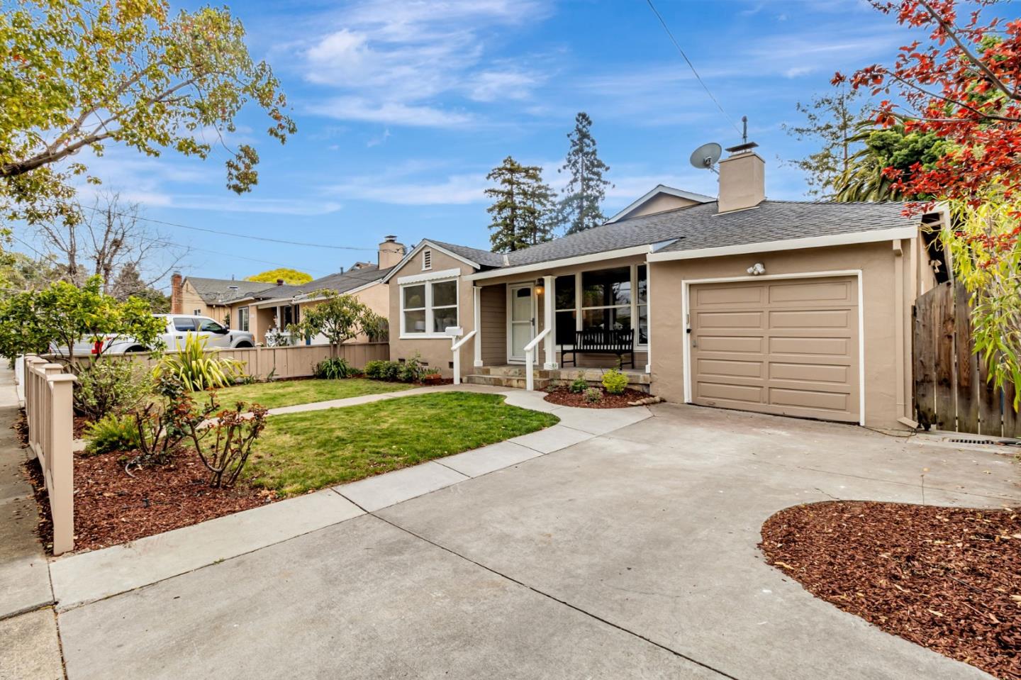 Detail Gallery Image 3 of 86 For 3350 Page St, Redwood City,  CA 94063 - 4 Beds | 4 Baths