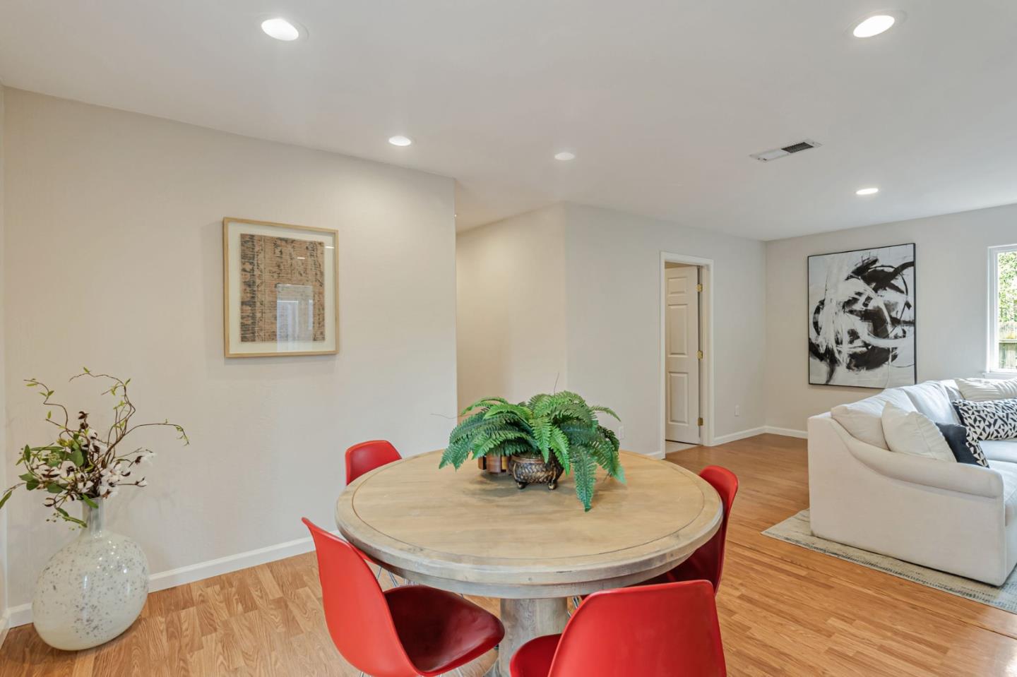 Detail Gallery Image 30 of 86 For 3350 Page St, Redwood City,  CA 94063 - 4 Beds | 4 Baths