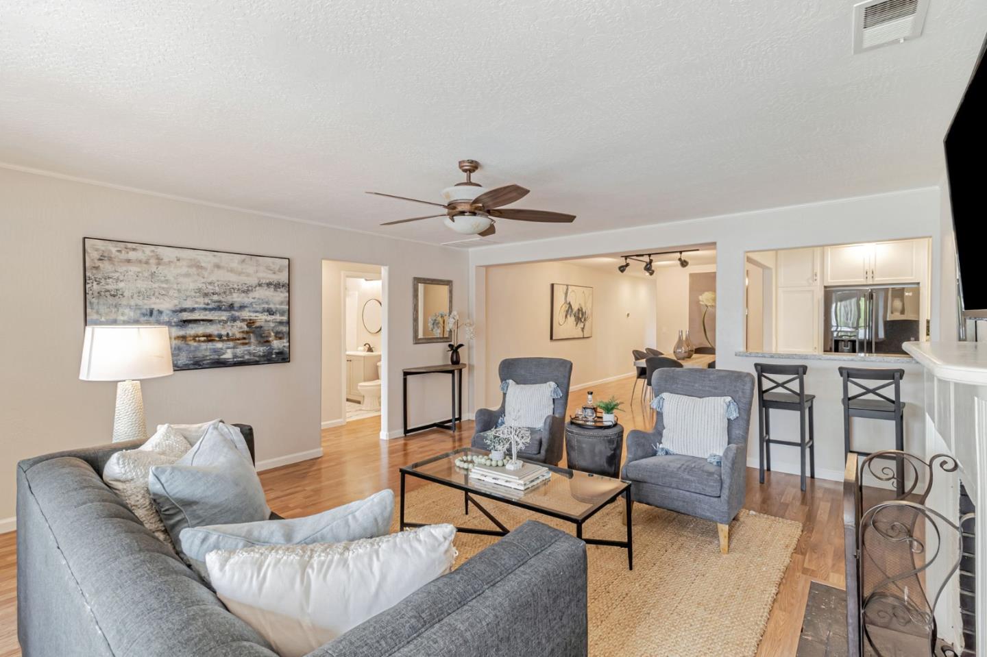 Detail Gallery Image 6 of 86 For 3350 Page St, Redwood City,  CA 94063 - 4 Beds | 4 Baths