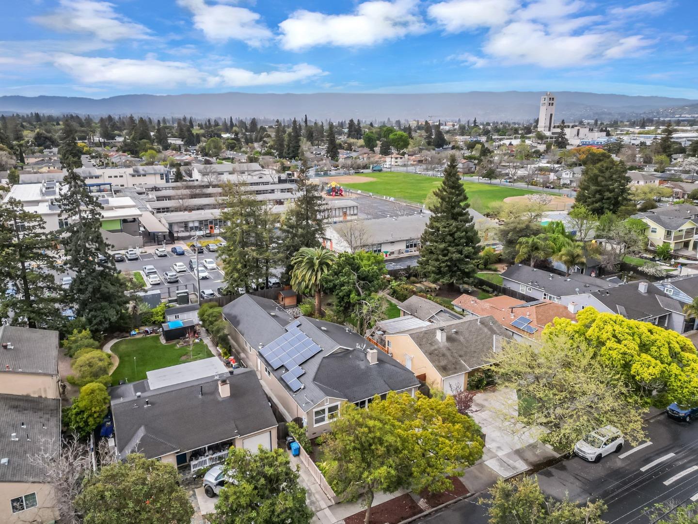 Detail Gallery Image 72 of 86 For 3350 Page St, Redwood City,  CA 94063 - 4 Beds | 4 Baths