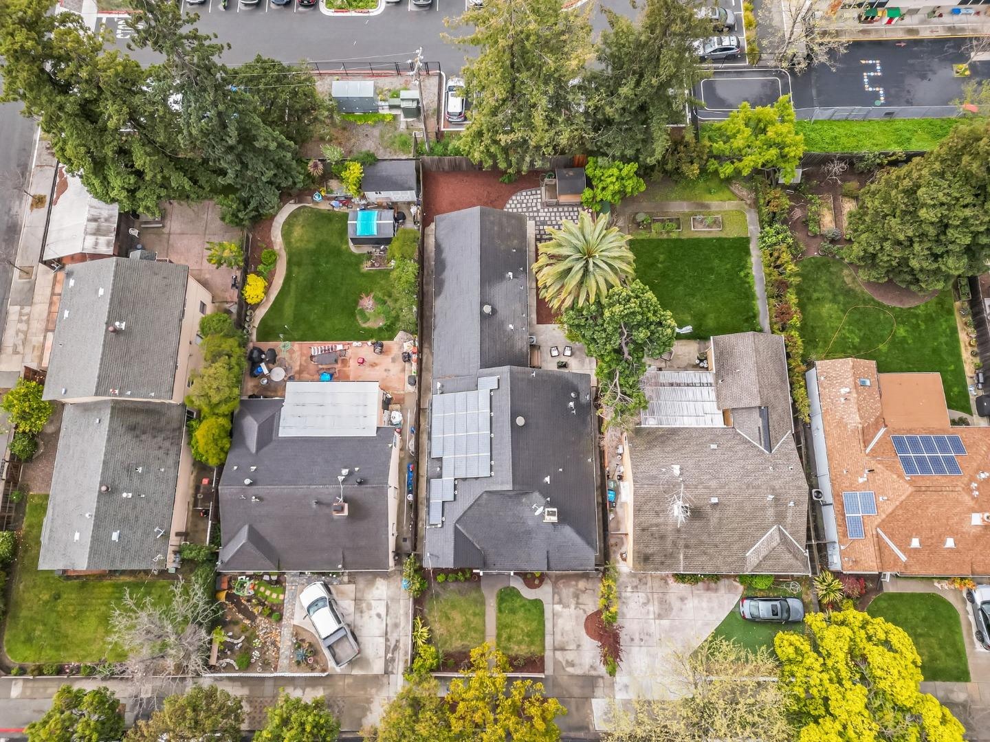 Detail Gallery Image 76 of 86 For 3350 Page St, Redwood City,  CA 94063 - 4 Beds | 4 Baths