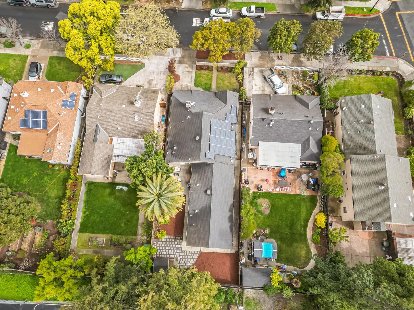 Detail Gallery Image 85 of 86 For 3350 Page St, Redwood City,  CA 94063 - 4 Beds | 4 Baths