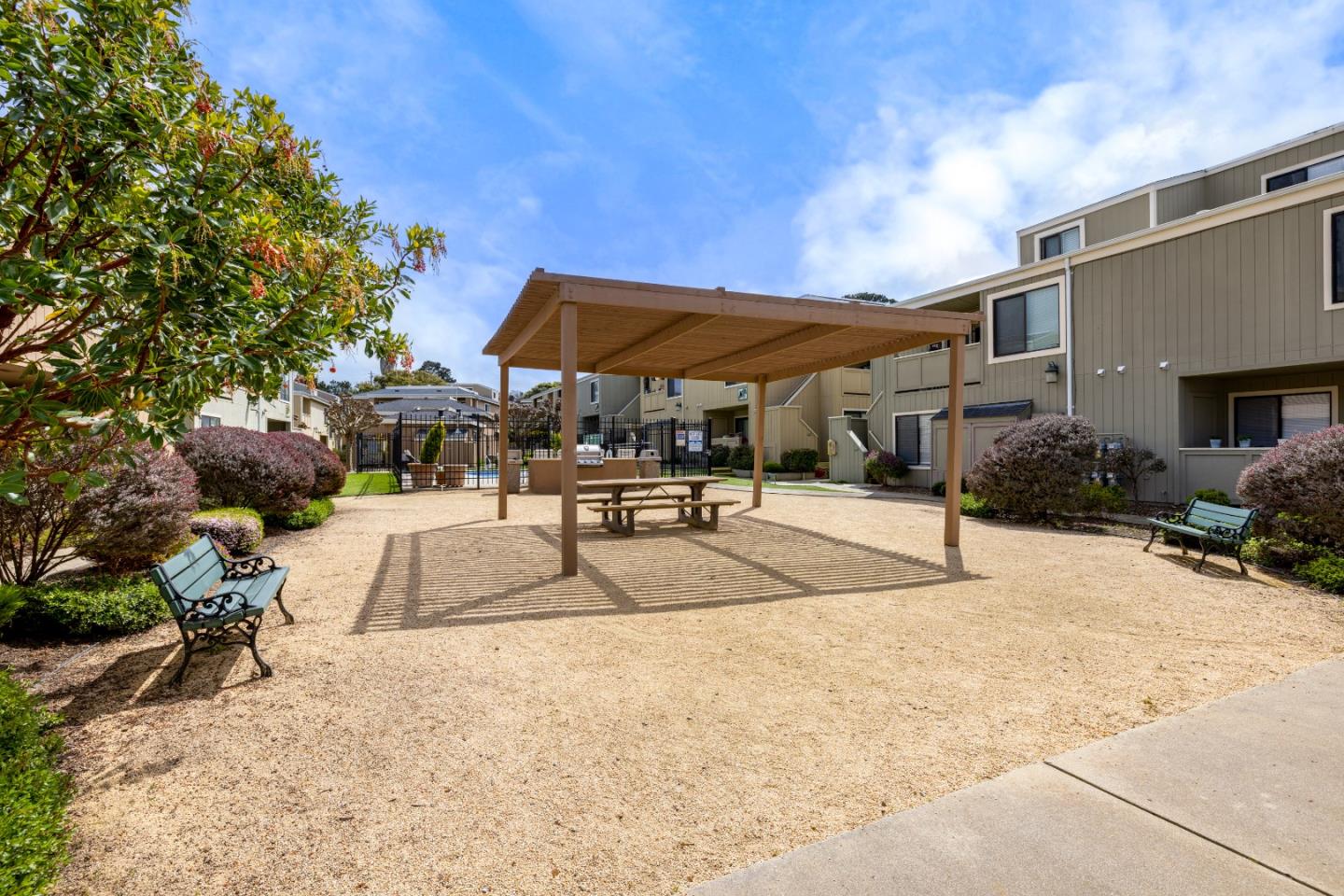 Detail Gallery Image 20 of 22 For 820 Casanova Ave #123,  Monterey,  CA 93940 - 1 Beds | 1 Baths