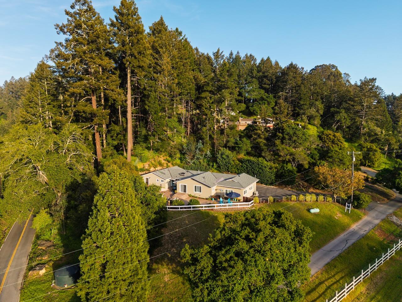 Detail Gallery Image 117 of 120 For 145 Rabbits Run Rd, Santa Cruz,  CA 95060 - 3 Beds | 3 Baths