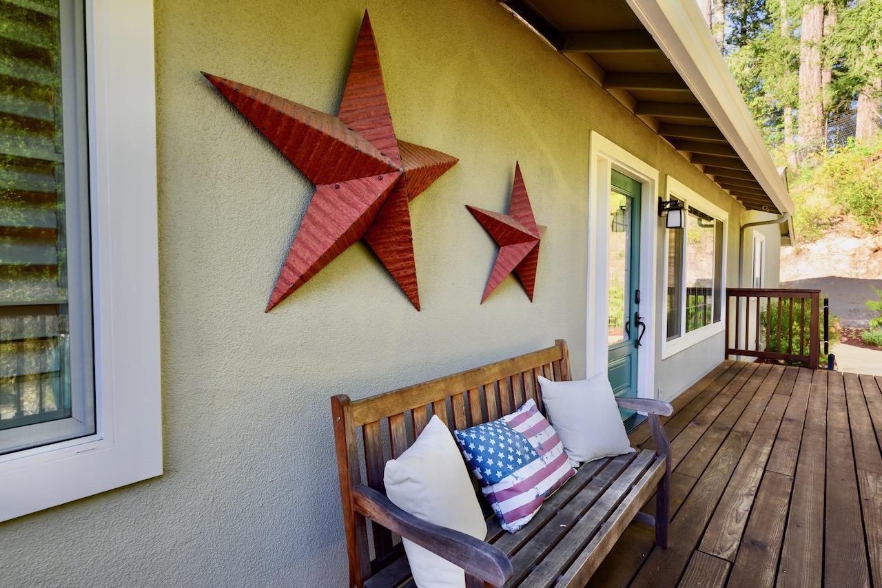 Detail Gallery Image 15 of 120 For 145 Rabbits Run Rd, Santa Cruz,  CA 95060 - 3 Beds | 3 Baths