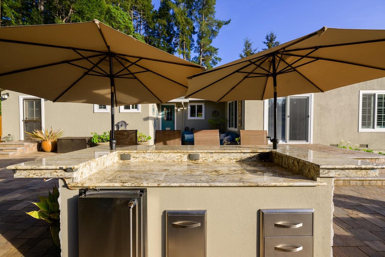 Detail Gallery Image 9 of 120 For 145 Rabbits Run Rd, Santa Cruz,  CA 95060 - 3 Beds | 3 Baths