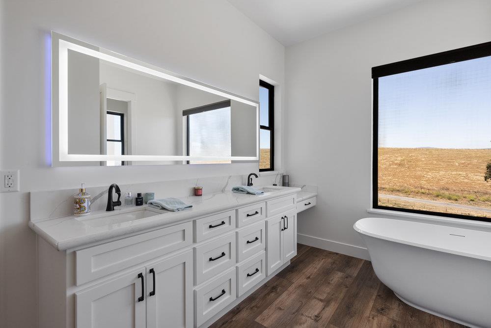 Detail Gallery Image 47 of 67 For 3000 Coppa Ct, Hollister,  CA 95023 - 3 Beds | 2/1 Baths
