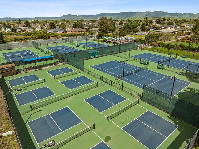 Detail Gallery Image 50 of 56 For 75 Villa Pacheco Ct, Hollister,  CA 95023 - 3 Beds | 2/1 Baths