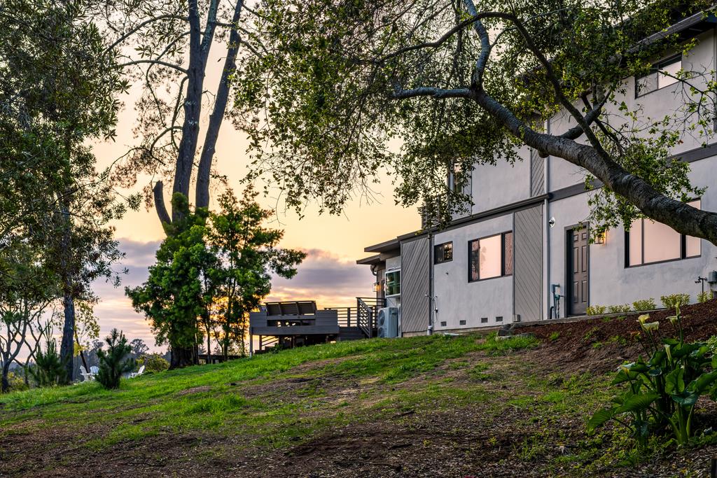 Detail Gallery Image 3 of 73 For 407 Quail Run, Aptos,  CA 95003 - 3 Beds | 2/1 Baths