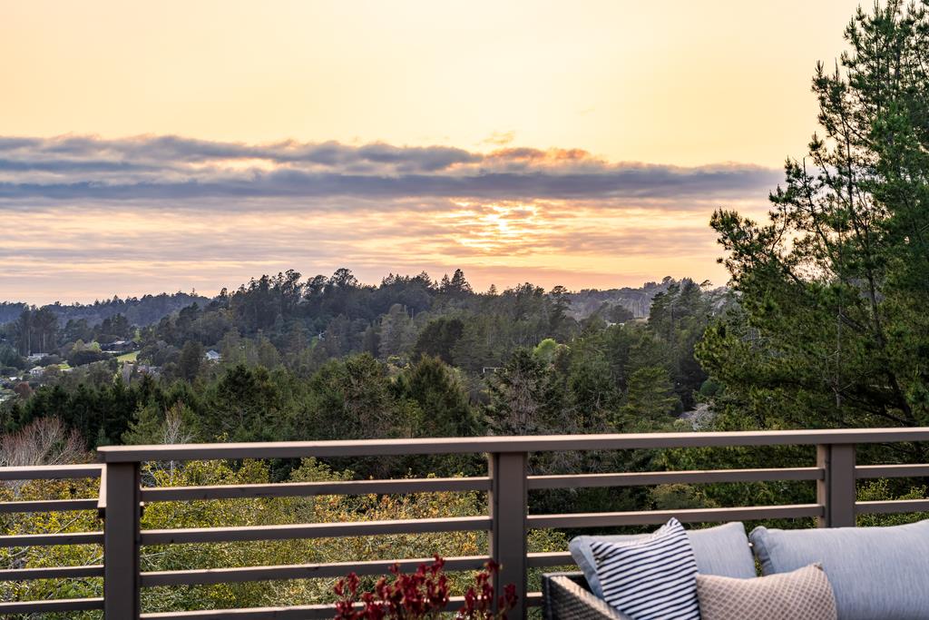 Detail Gallery Image 4 of 73 For 407 Quail Run, Aptos,  CA 95003 - 3 Beds | 2/1 Baths