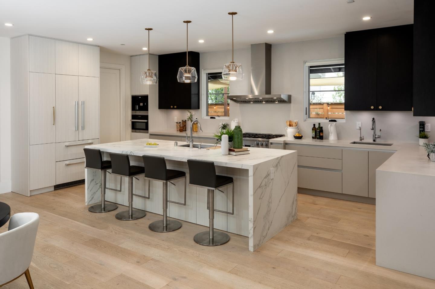 Detail Gallery Image 13 of 43 For 734 Channing Ave, Palo Alto,  CA 94301 - 6 Beds | 5 Baths