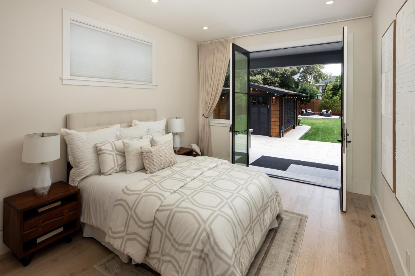 Detail Gallery Image 21 of 43 For 734 Channing Ave, Palo Alto,  CA 94301 - 6 Beds | 5 Baths