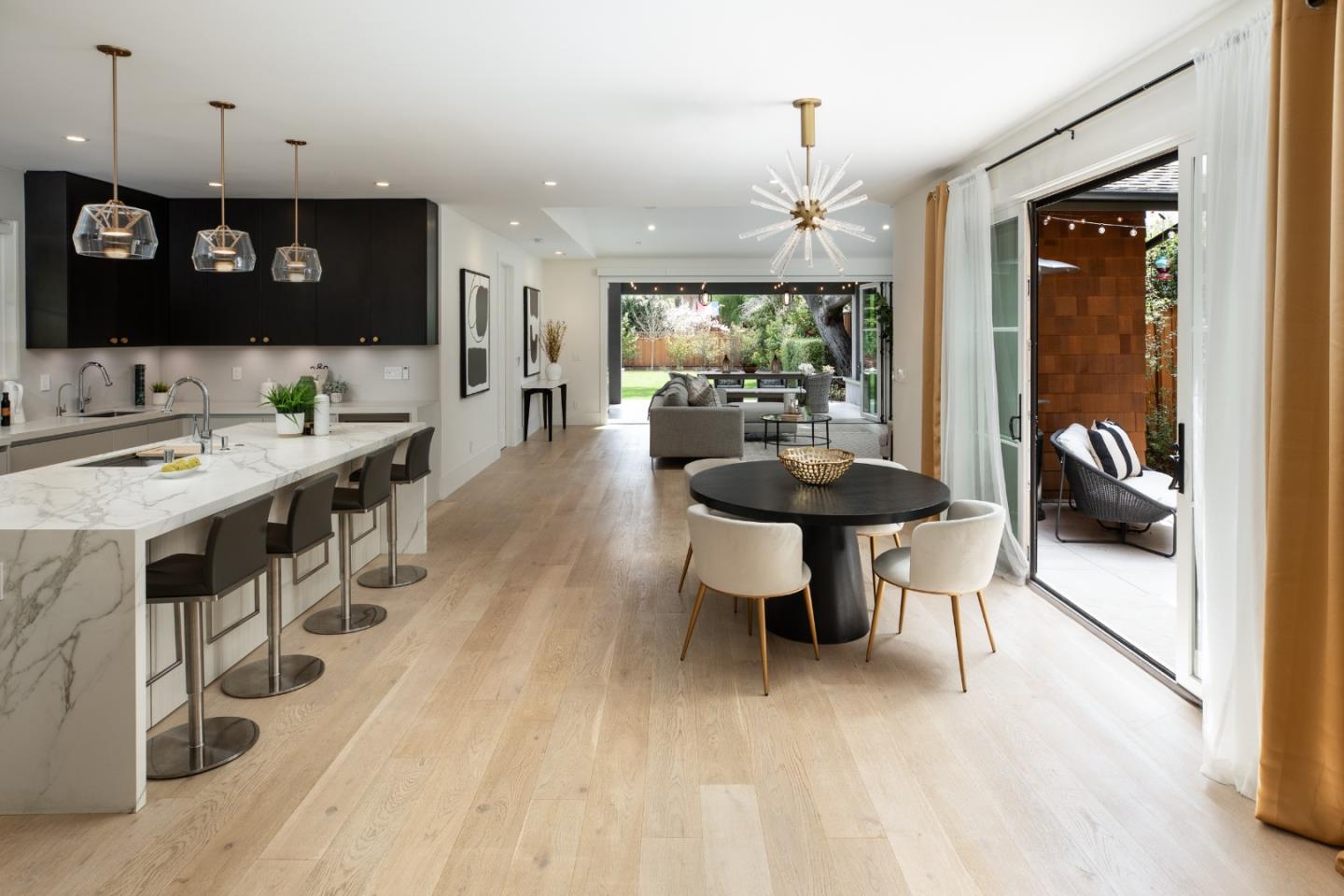 Detail Gallery Image 5 of 43 For 734 Channing Ave, Palo Alto,  CA 94301 - 6 Beds | 5 Baths