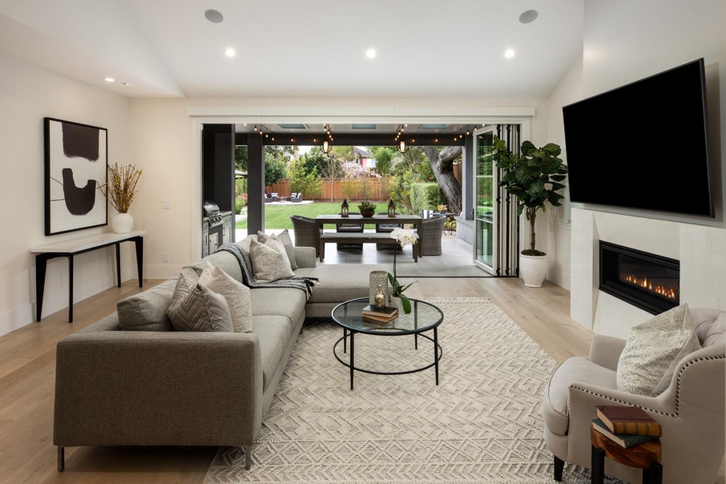 Detail Gallery Image 7 of 43 For 734 Channing Ave, Palo Alto,  CA 94301 - 6 Beds | 5 Baths