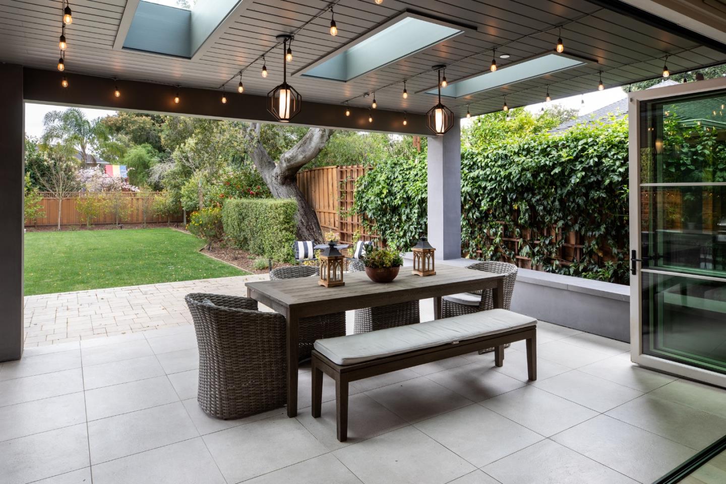 Detail Gallery Image 9 of 43 For 734 Channing Ave, Palo Alto,  CA 94301 - 6 Beds | 5 Baths