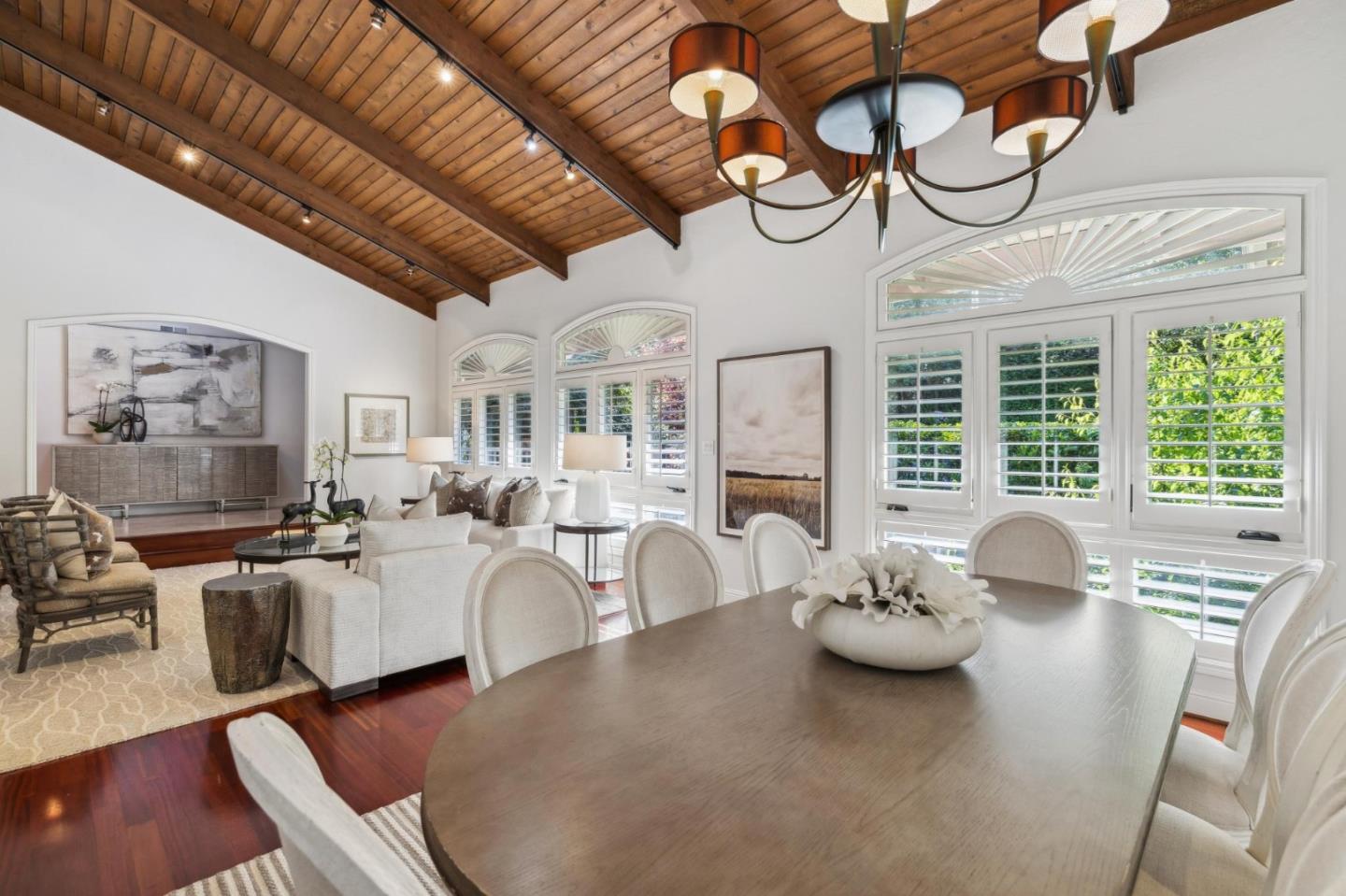 Detail Gallery Image 11 of 58 For 3003 Canyon Rd, Burlingame,  CA 94010 - 3 Beds | 2/1 Baths