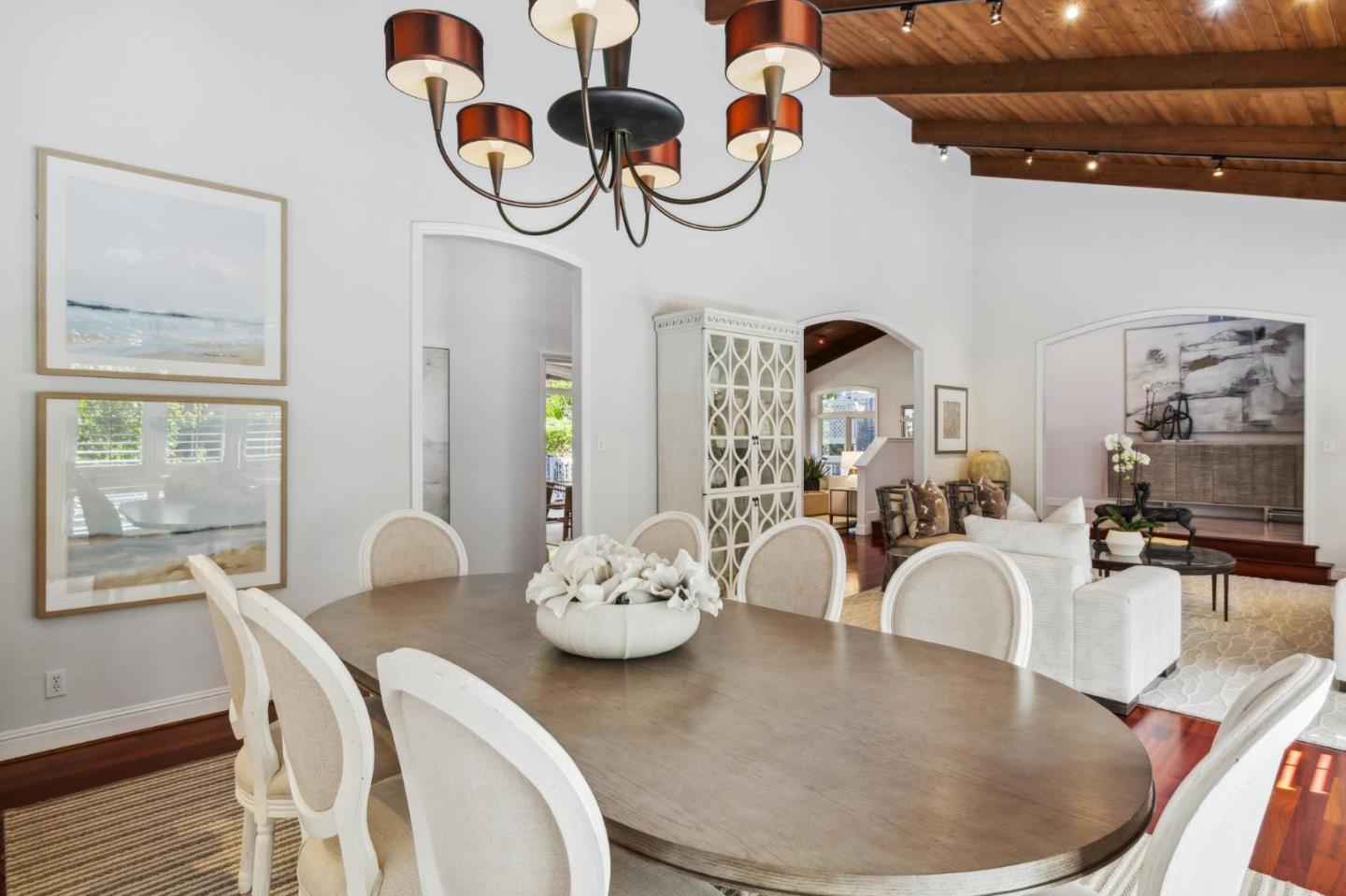 Detail Gallery Image 12 of 58 For 3003 Canyon Rd, Burlingame,  CA 94010 - 3 Beds | 2/1 Baths