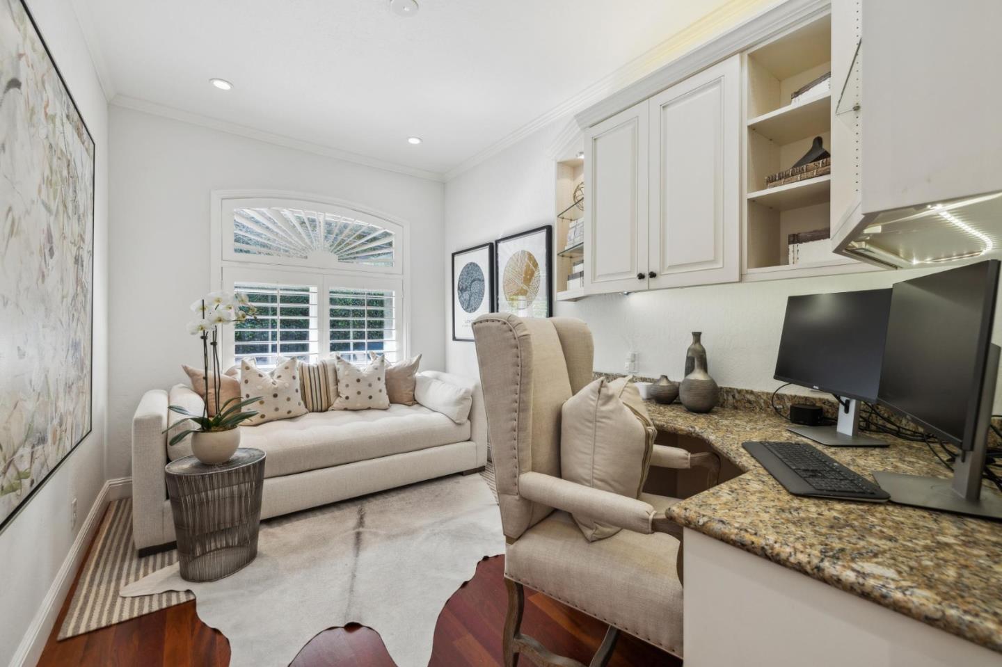 Detail Gallery Image 13 of 58 For 3003 Canyon Rd, Burlingame,  CA 94010 - 3 Beds | 2/1 Baths